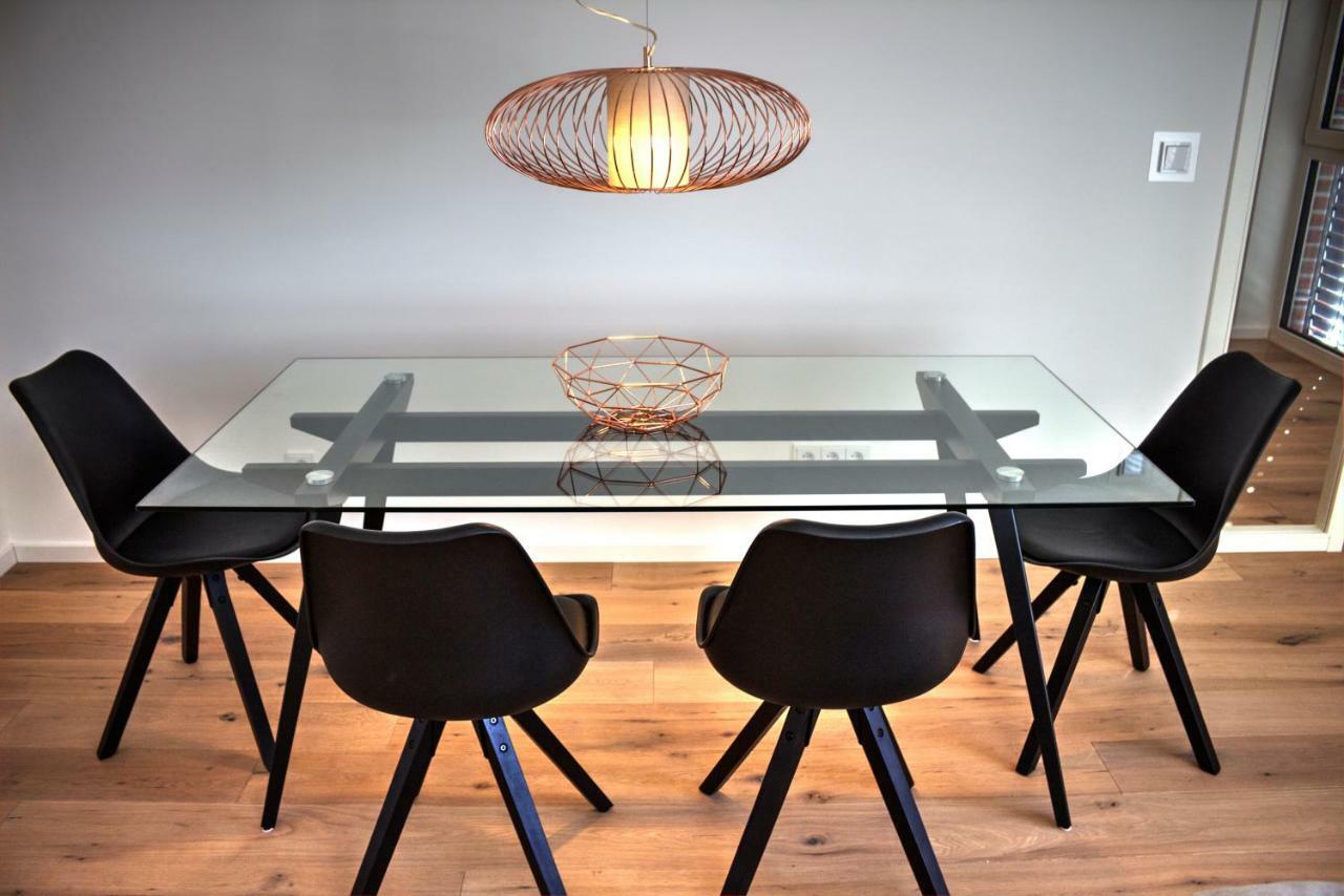 Plenus Riverloft Apartment